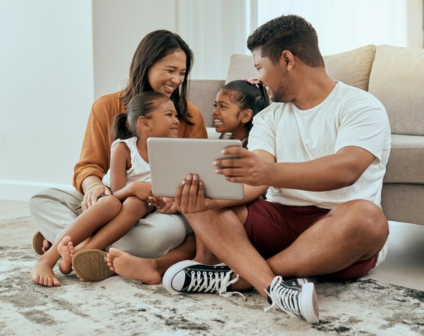 Où apprendre l'art de la sculpture sur bois en Indonésie?